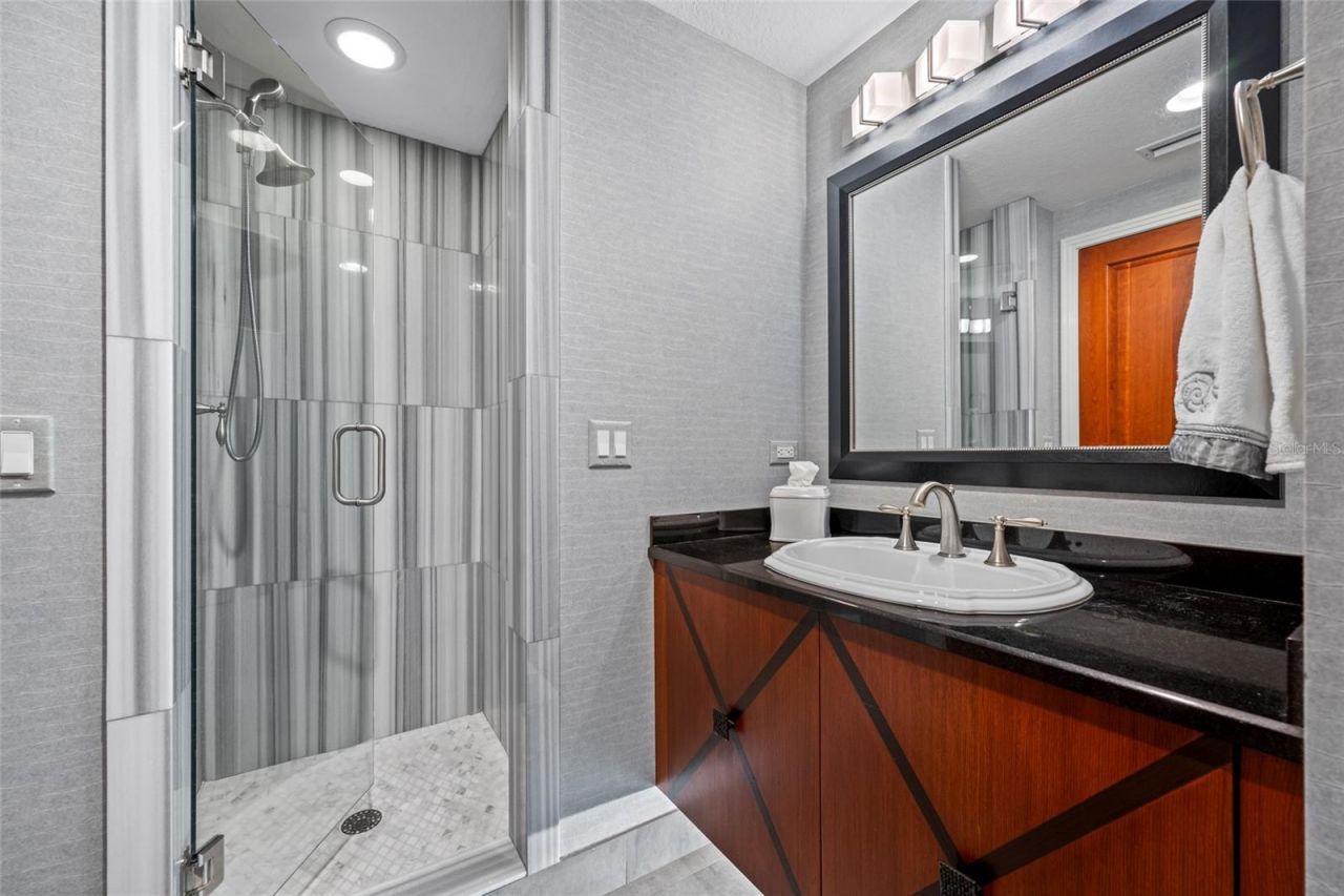 4717 Dolphin Cay Lane S, Unit 608, Saint Petersburg, FL 33711 Photo