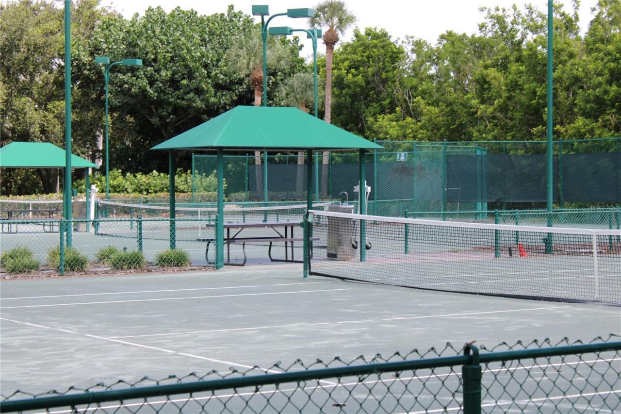 4717 Dolphin Cay Lane S, Unit 608, Saint Petersburg, FL 33711 Photo