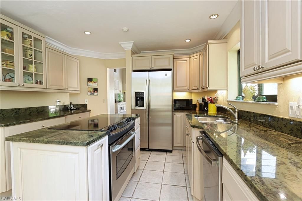 6810 Sand Pointe Cir, Unit 4.26, Naples, FL 34108 Photo