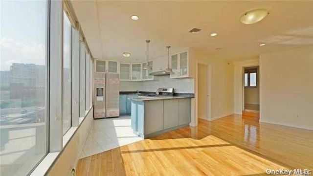 132-03 Sanford Avenue, Unit 8M, Flushing, NY 11355 Main Photo