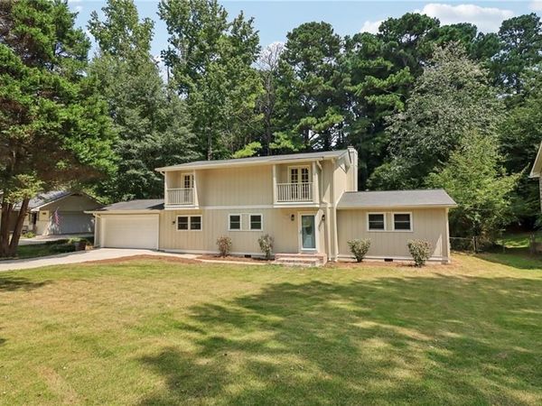 1178 Carla Joe Drive SW, Lilburn, GA 30047