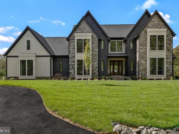 7924 EVANS FORD RD, CLIFTON, VA 20124