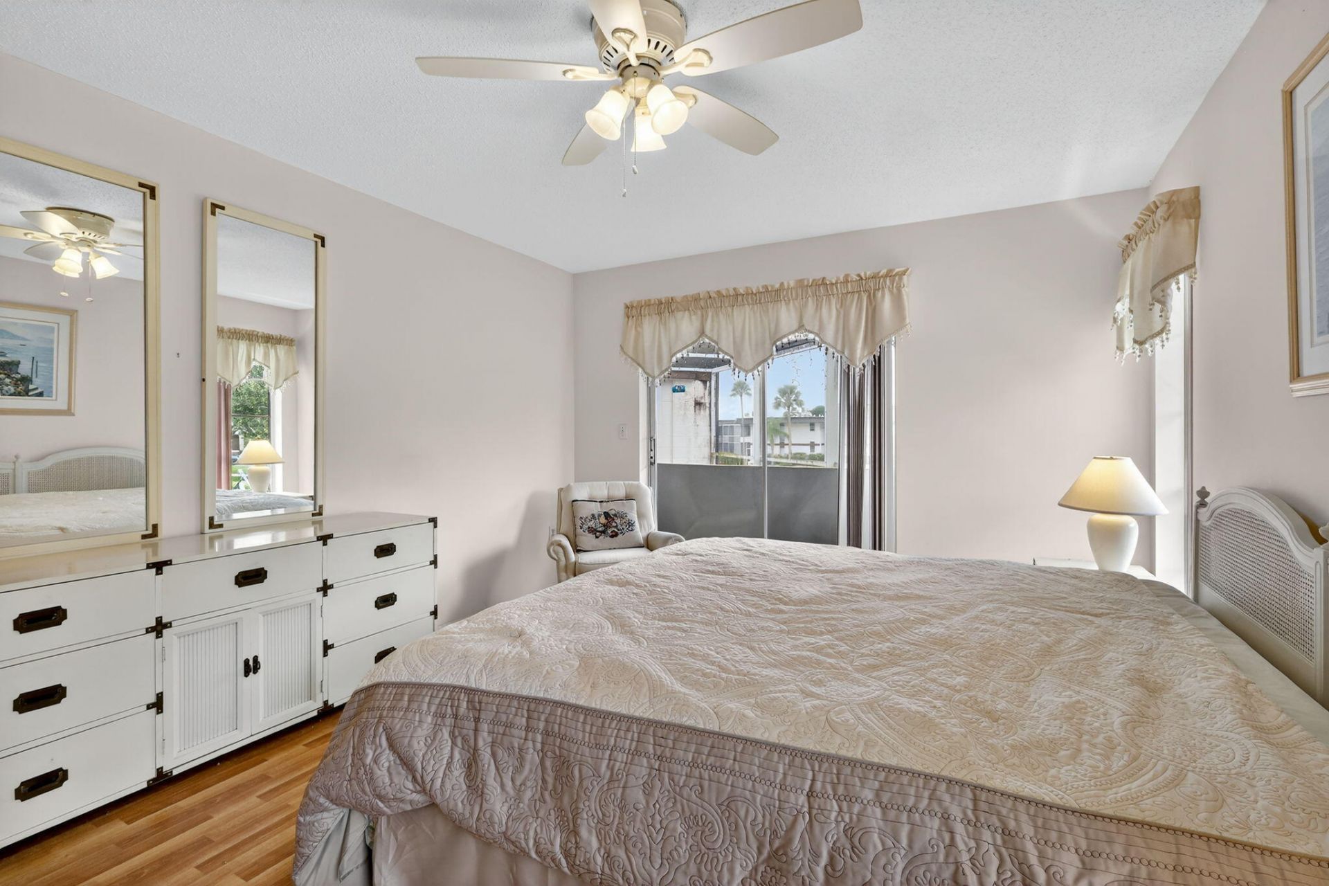 6 Greenway Village N, Unit 210, Royal Palm Beach, FL 33411 Photo