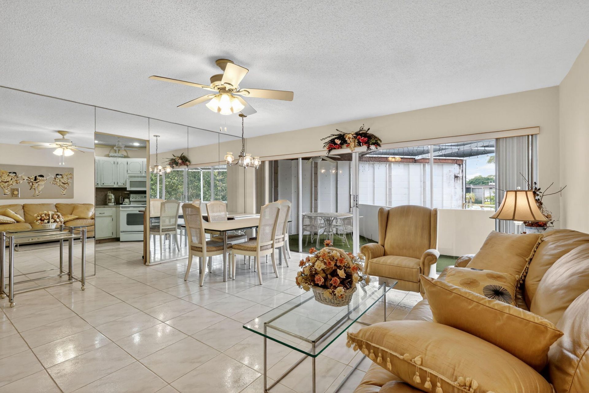 6 Greenway Village N, Unit 210, Royal Palm Beach, FL 33411 Photo