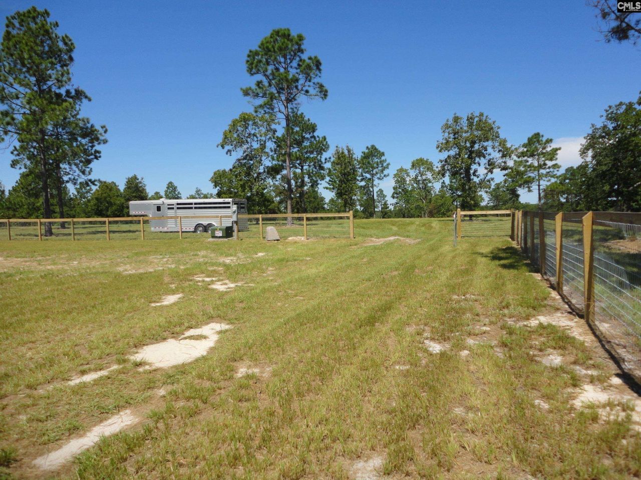 434 Hound Hollow Road Photo 11