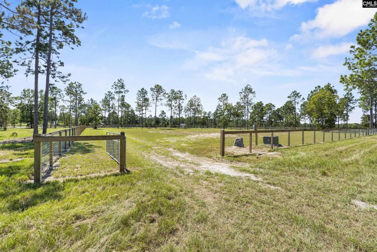 434 Hound Hollow Road Photo 12