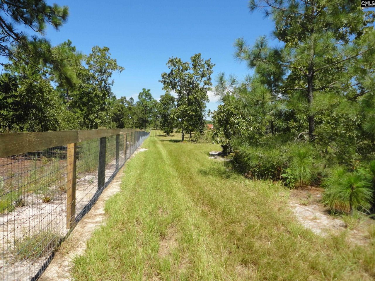 434 Hound Hollow Road Photo 16