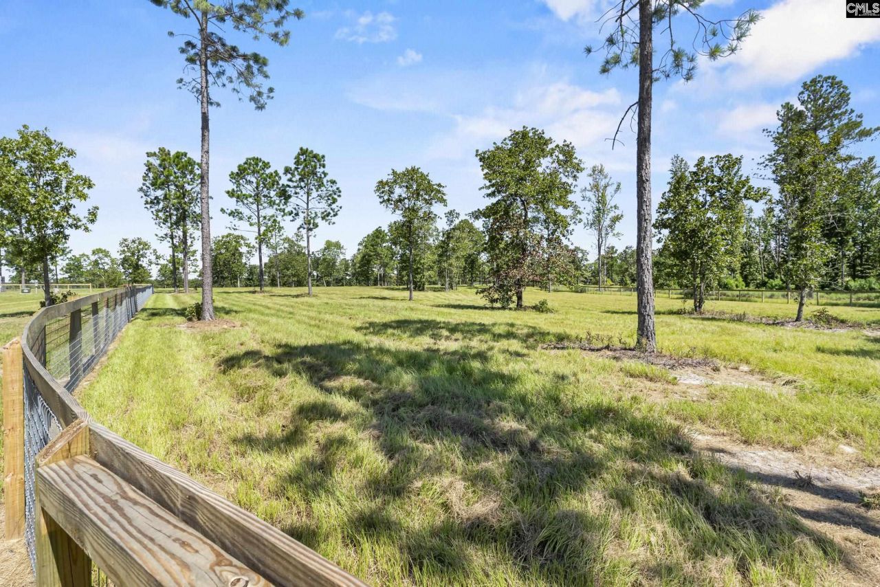 434 Hound Hollow Road Photo 25