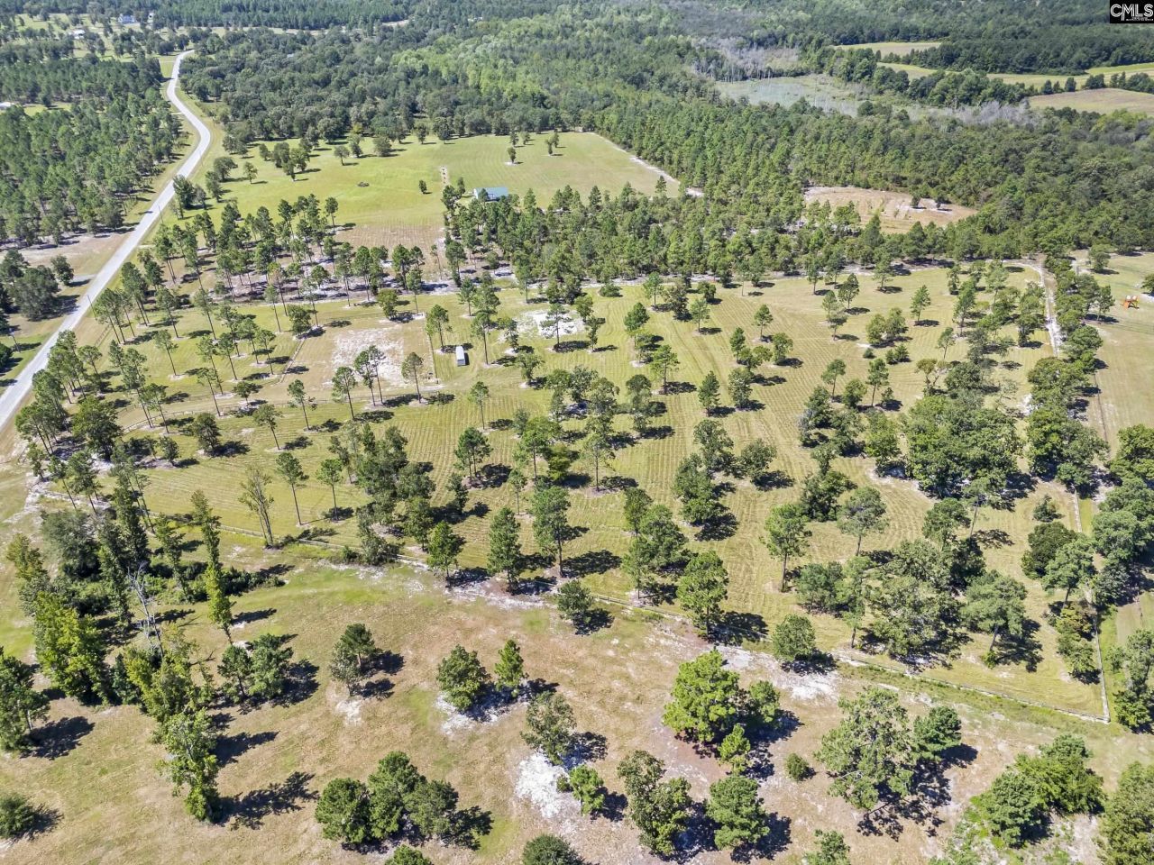 434 Hound Hollow Road Photo 32