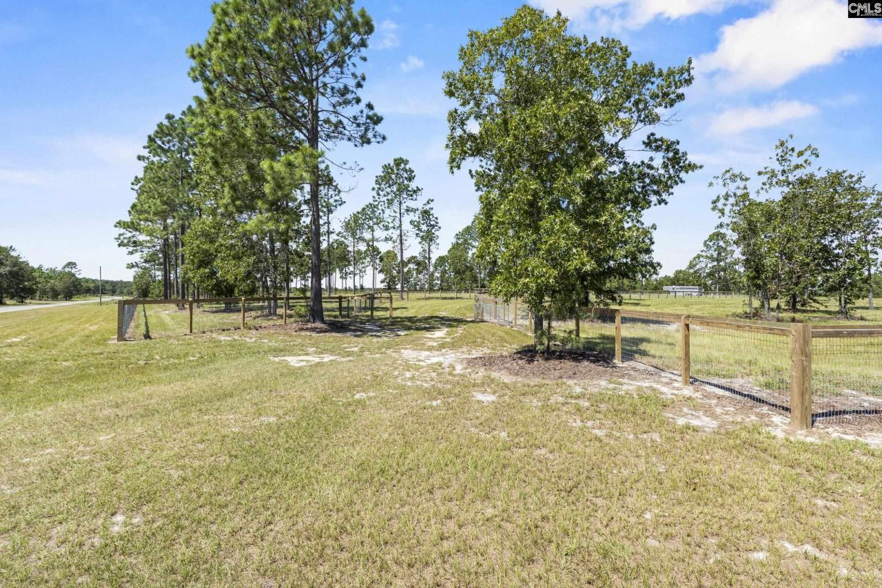 434 Hound Hollow Road Photo 4