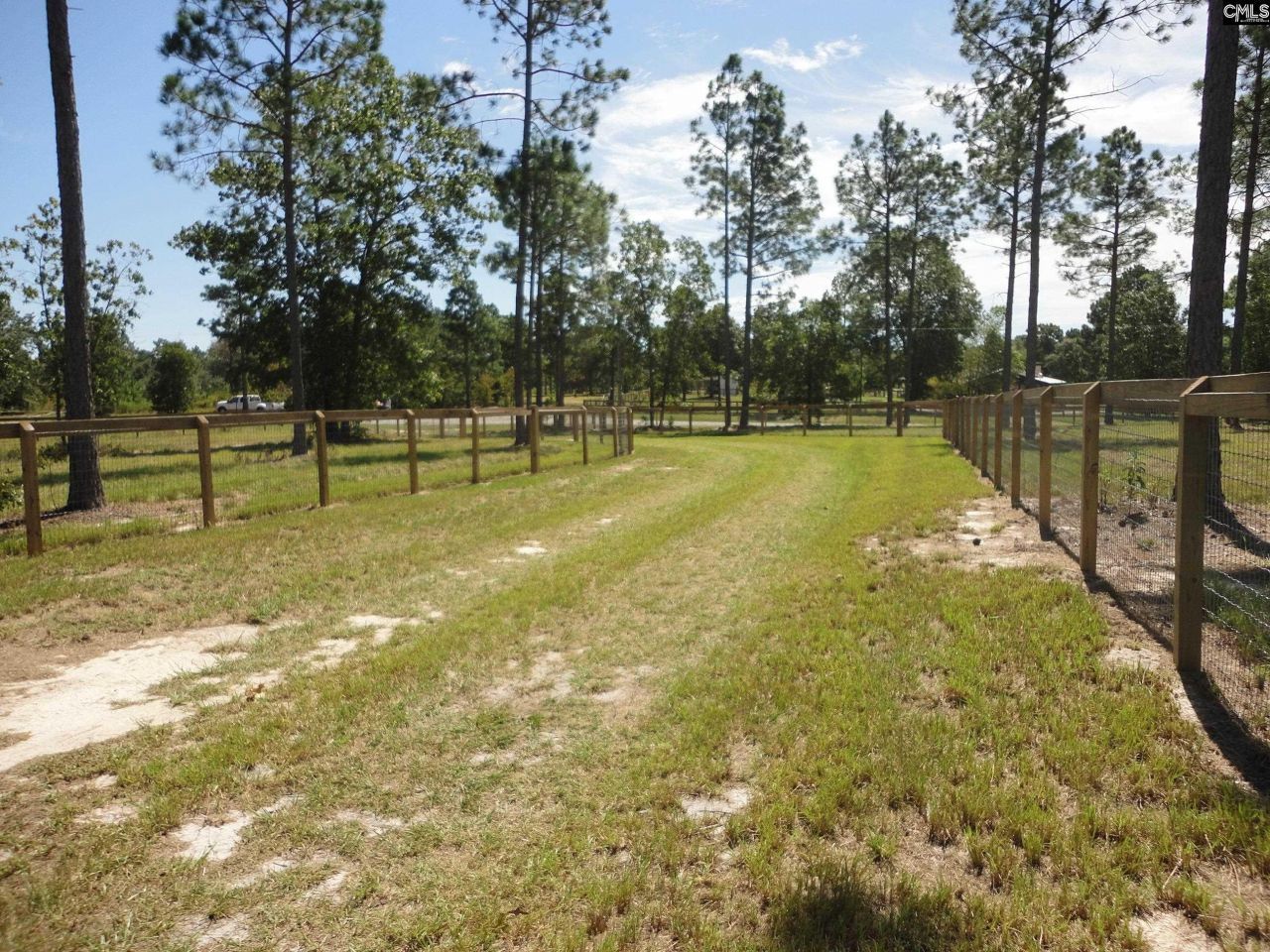 434 Hound Hollow Road Photo 7