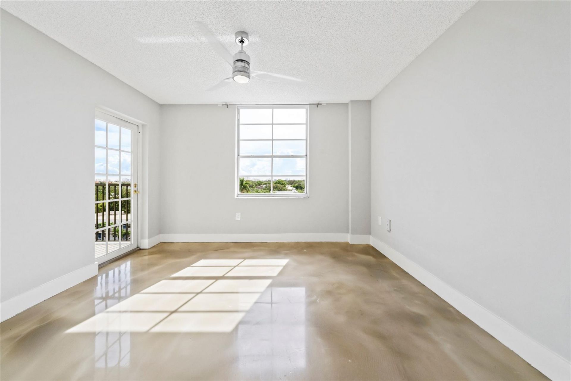 520 SE 5th Avenue, Unit 1504, Fort Lauderdale, FL 33301 Photo