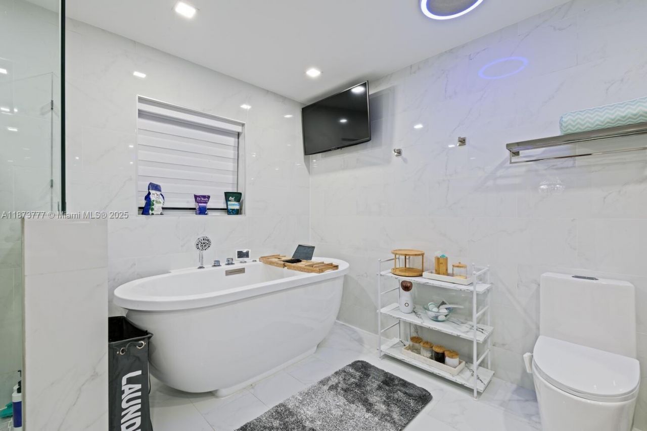 20100 SW 182nd Ave, Miami, FL 33187 Photo