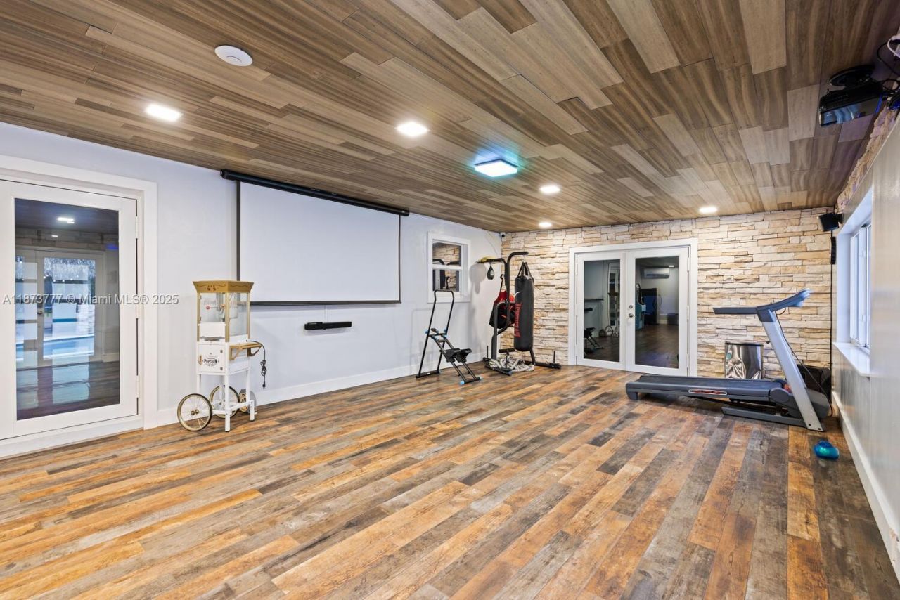 20100 SW 182nd Ave, Miami, FL 33187 Photo