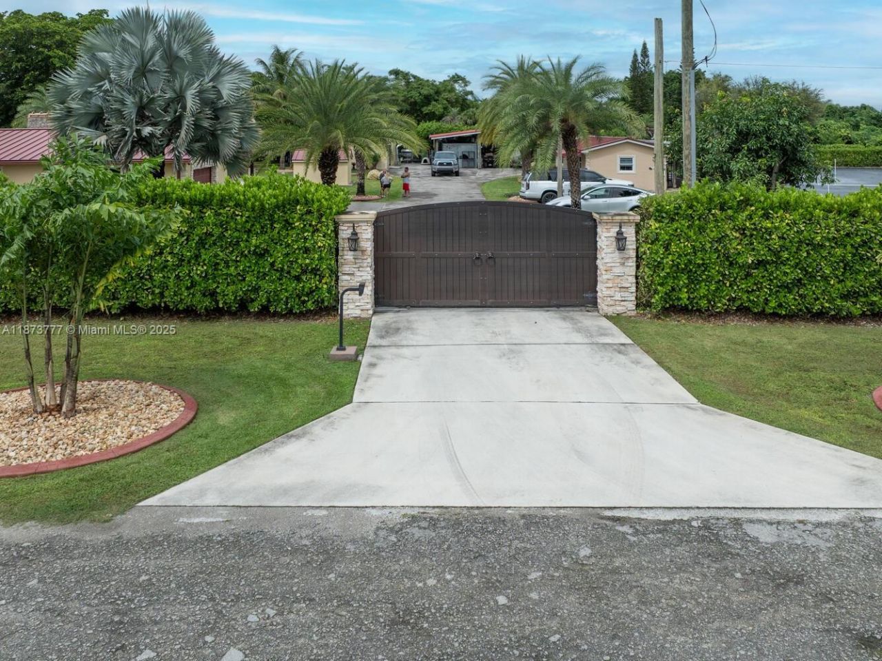 20100 SW 182nd Ave, Miami, FL 33187 Photo