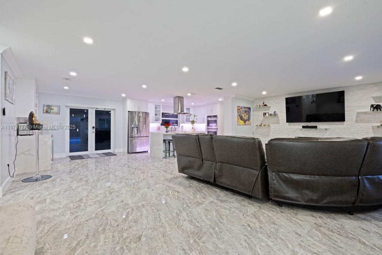 20100 SW 182nd Ave, Miami, FL 33187 Photo