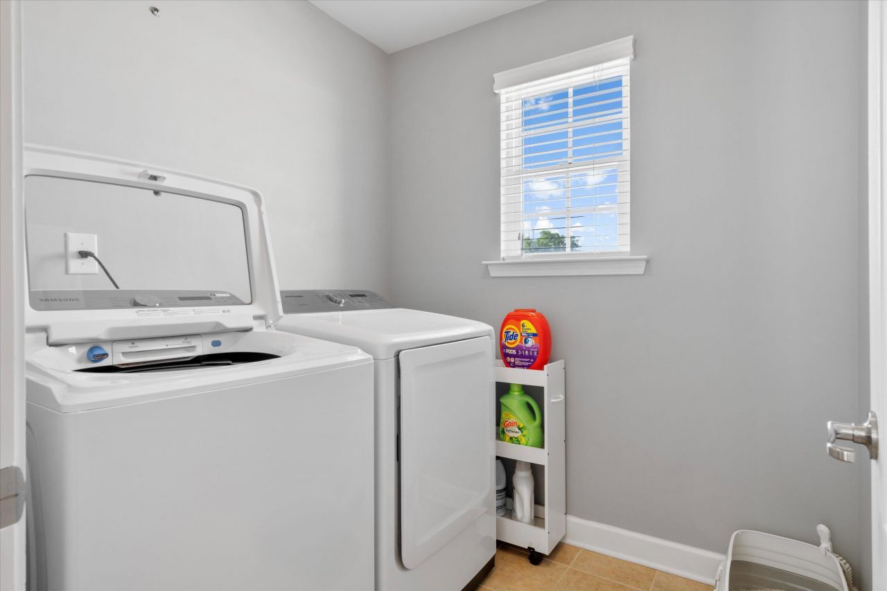 225 Berwick Drive Photo 14