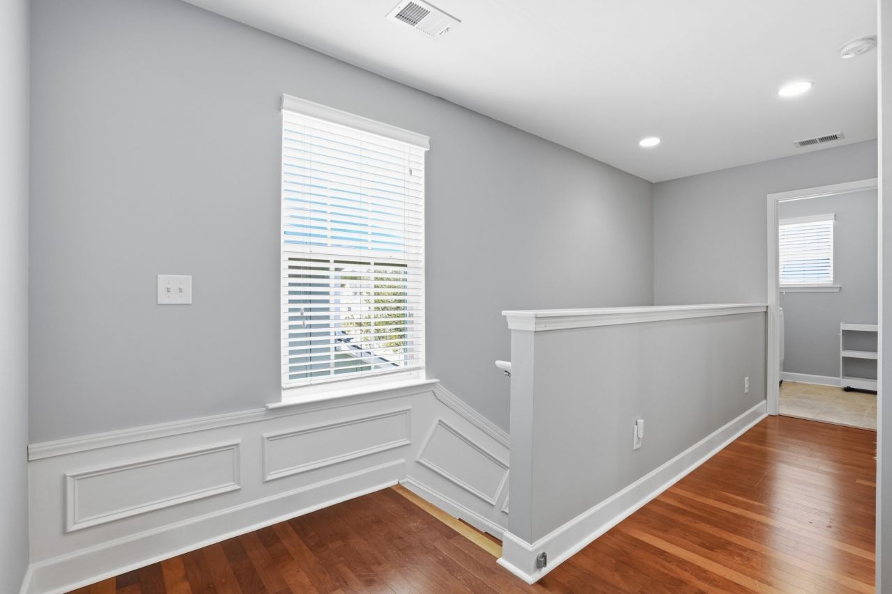 225 Berwick Drive Photo 9