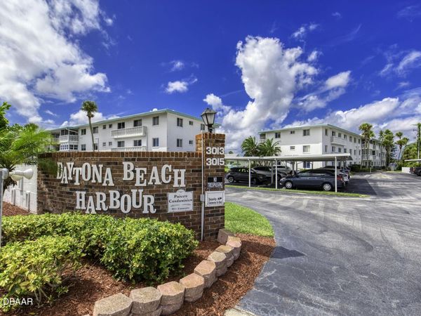 3013 N Halifax Avenue, Unit B3, Daytona Beach, FL 32118