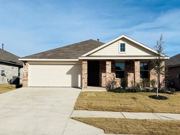 4264 TRICKLING CREEK Lane, Fort Worth, TX 76036