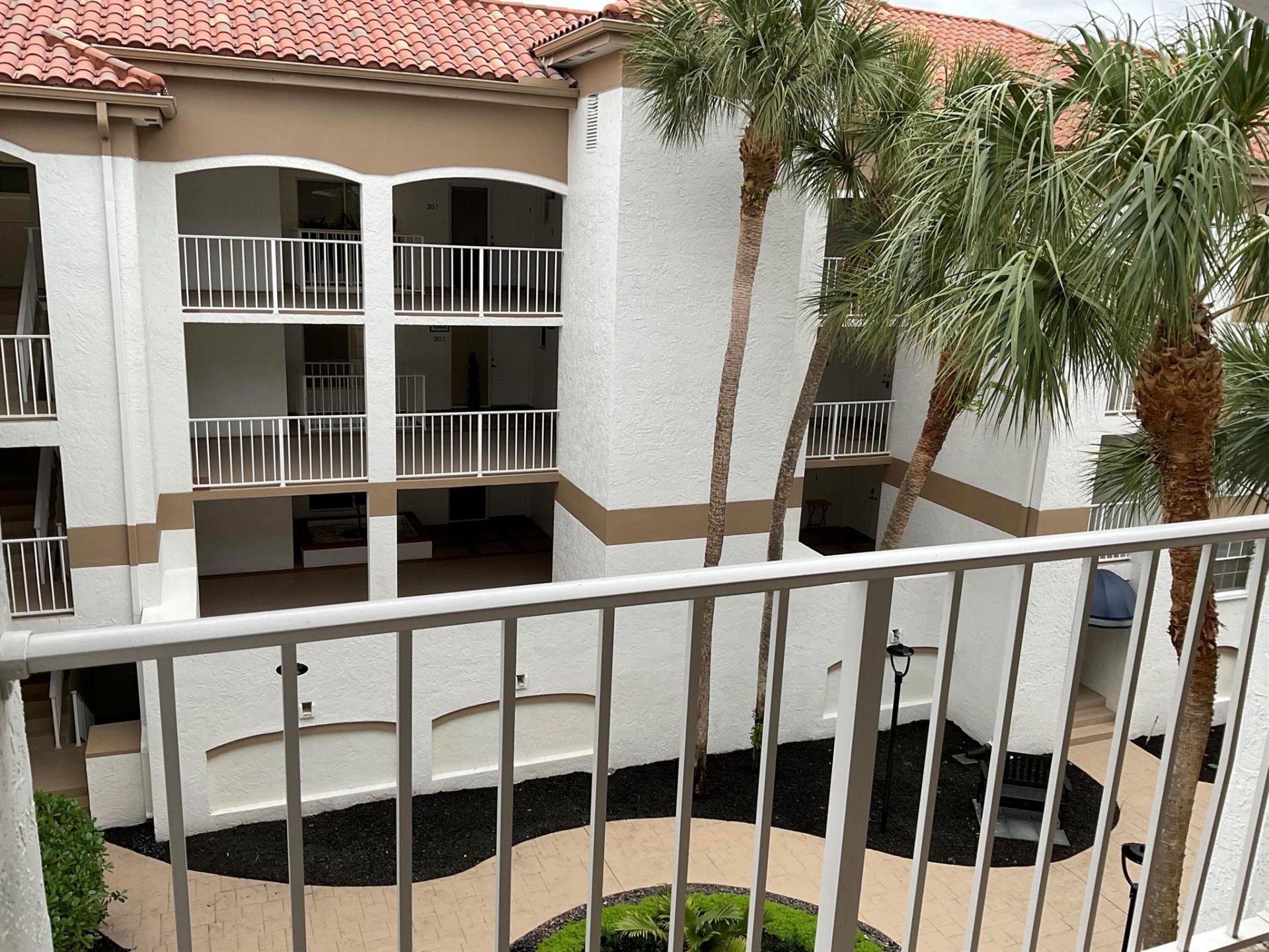 7370 Orangewood Lane, Unit 204, Boca Raton, FL 33433 Photo