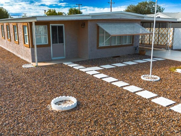 106 S 72ND Place, Mesa, AZ 85208