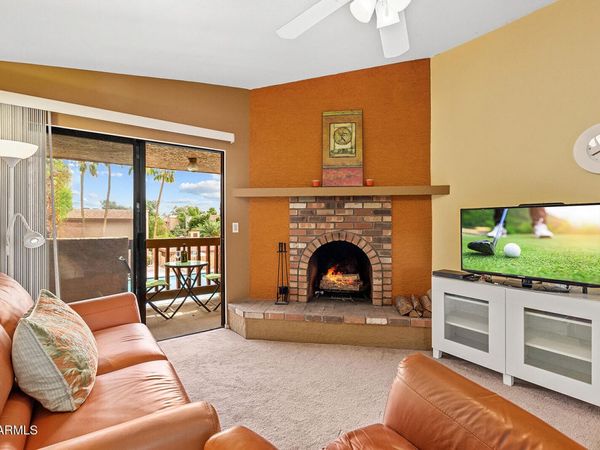 3031 N CIVIC CENTER Plaza, Unit 306, Scottsdale, AZ 85251
