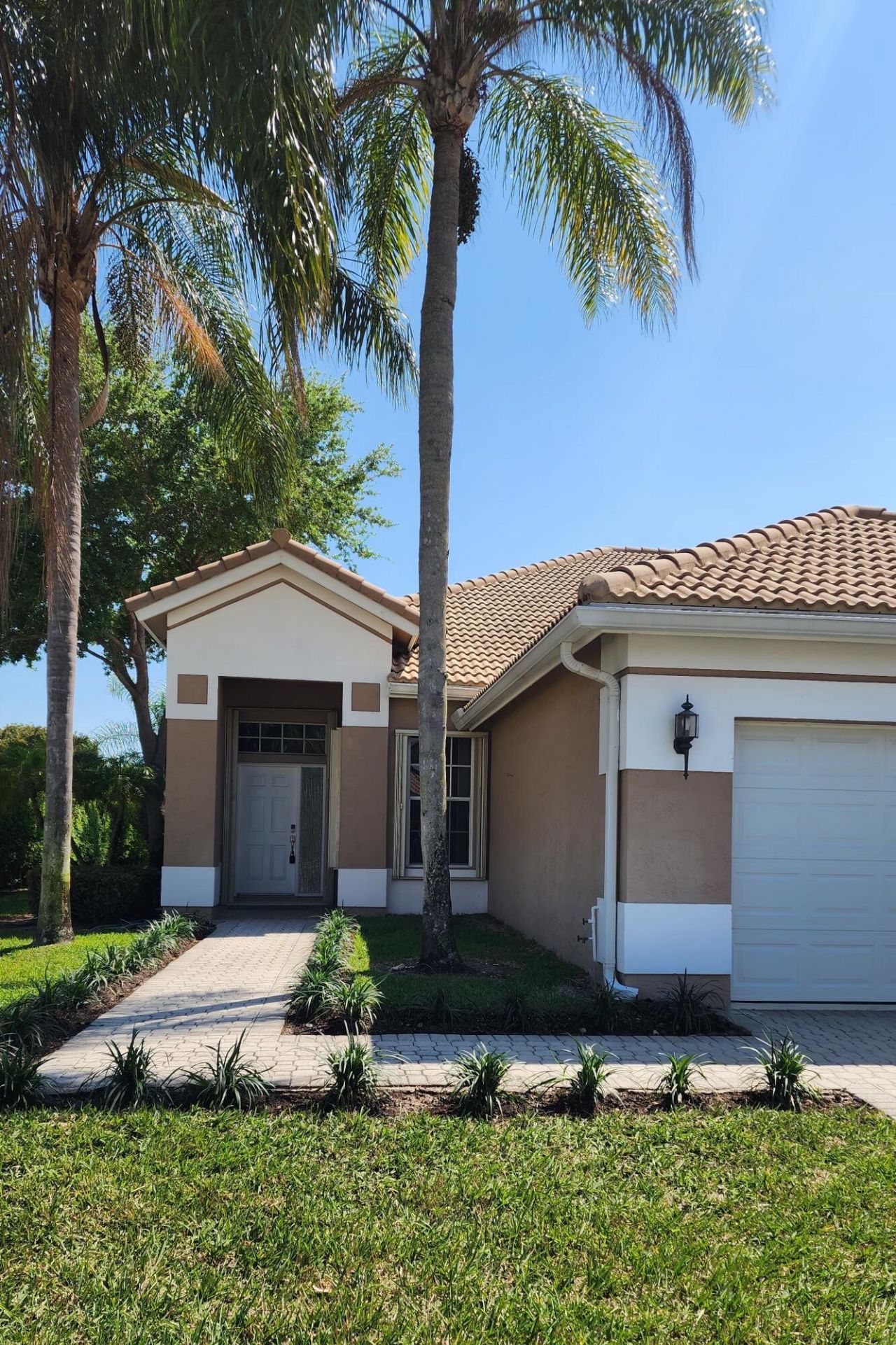 6900 Cairnwell Drive, Boynton Beach, FL 33472 Main Photo