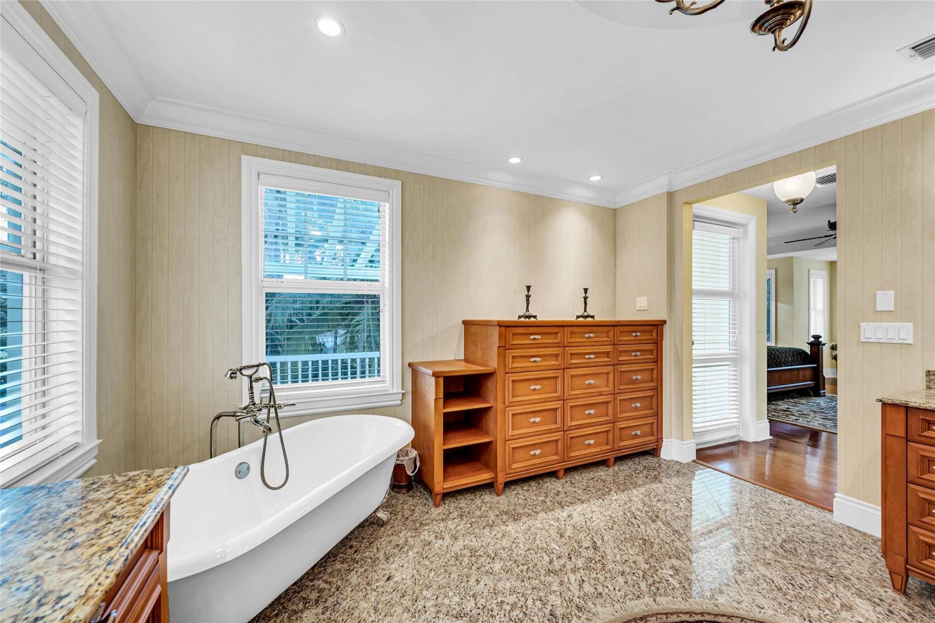 317 N Victoria Park Road, Fort Lauderdale, FL 33301 Photo