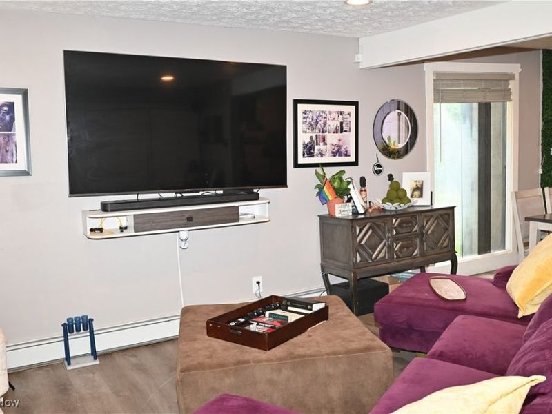 1561 Treetop Trail, Unit B, Akron, OH 44313 Photo 2