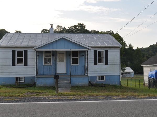 151 E CRAIG ST, CRAIGSVILLE, VA 24430
