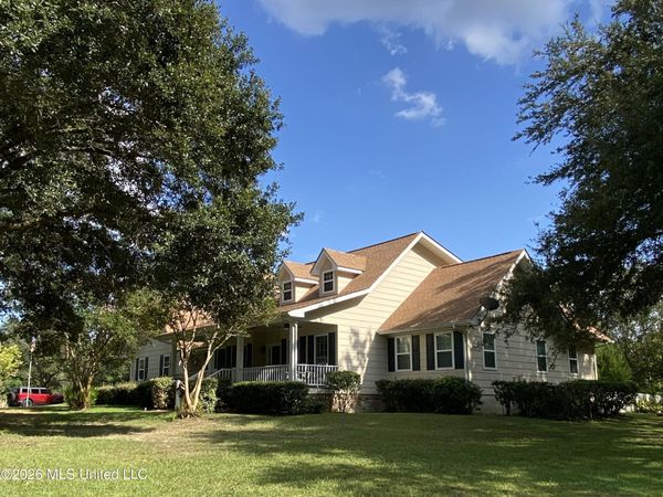 299 Quitman Perry Road, Carriere, MS 39426
