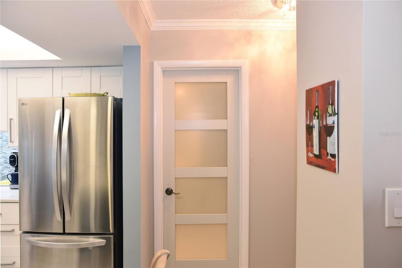 4900 Brittany Drive S, Unit 811, Saint Petersburg, FL 33715 Photo