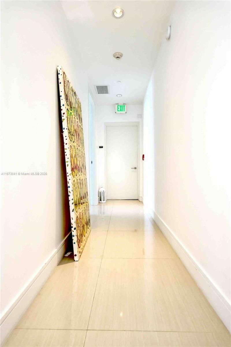 3250 NE 188th St, Unit 502, Aventura, FL 33180 Photo