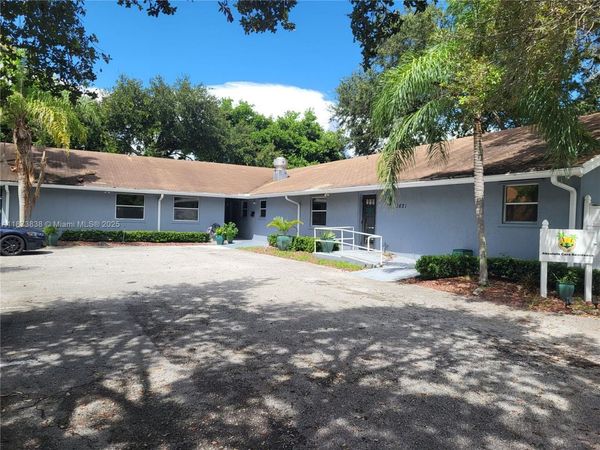 3621 NW 90th Ter, Sunrise, FL 33351