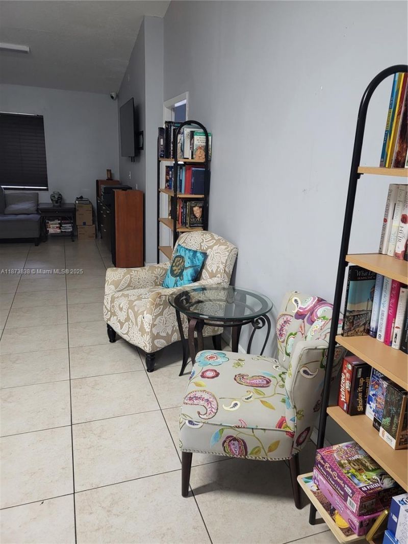 3621 NW 90th Ter, Sunrise, FL 33351 Photo