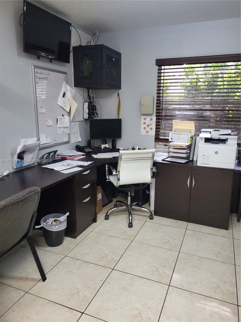 3621 NW 90th Ter, Sunrise, FL 33351 Photo