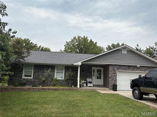 88 Spencer Trail, St Peters, MO 63376