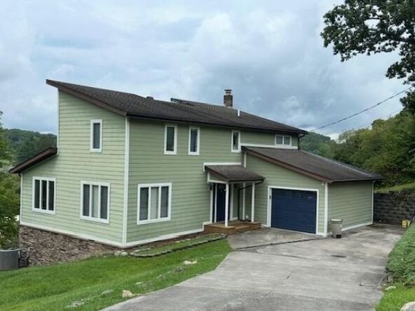 135 NE Modoc Ave, Wise, VA 24293