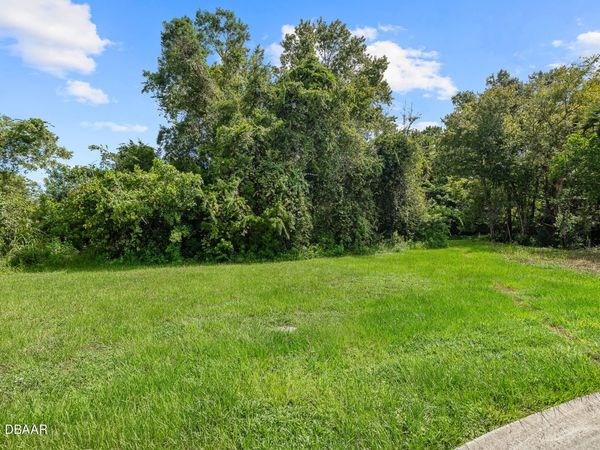 1082 Yaupon Street, Daytona Beach, FL 32117