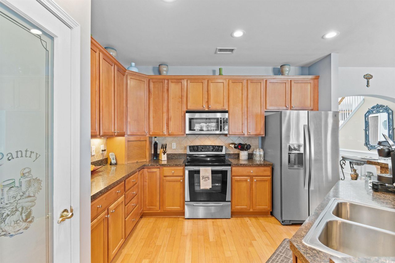 519 Heritage Point Dr. Photo 8