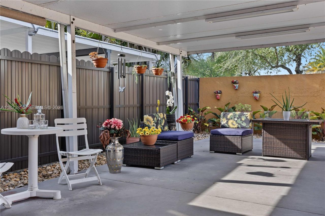 7801 SW 9th Ter, Miami, FL 33144 Photo