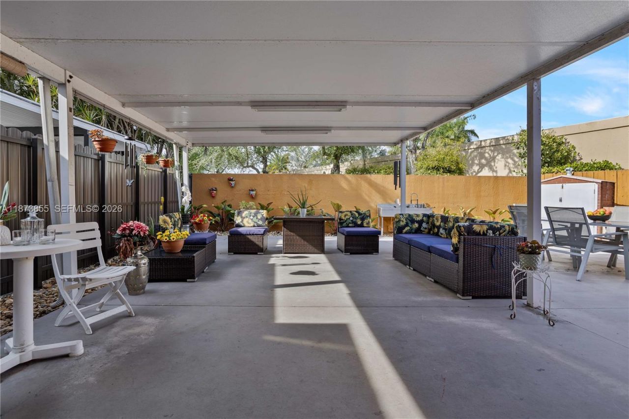 7801 SW 9th Ter, Miami, FL 33144 Photo