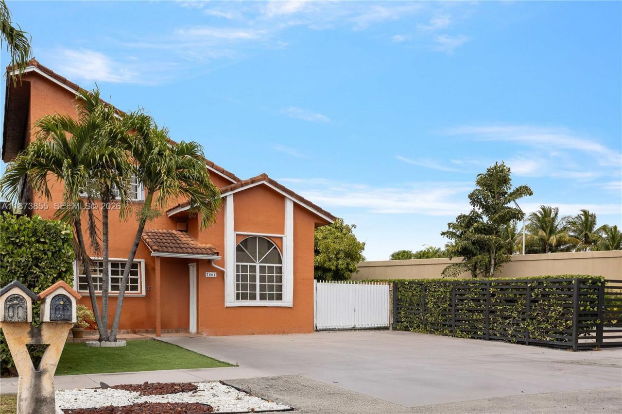 7801 SW 9th Ter, Miami, FL 33144 Photo