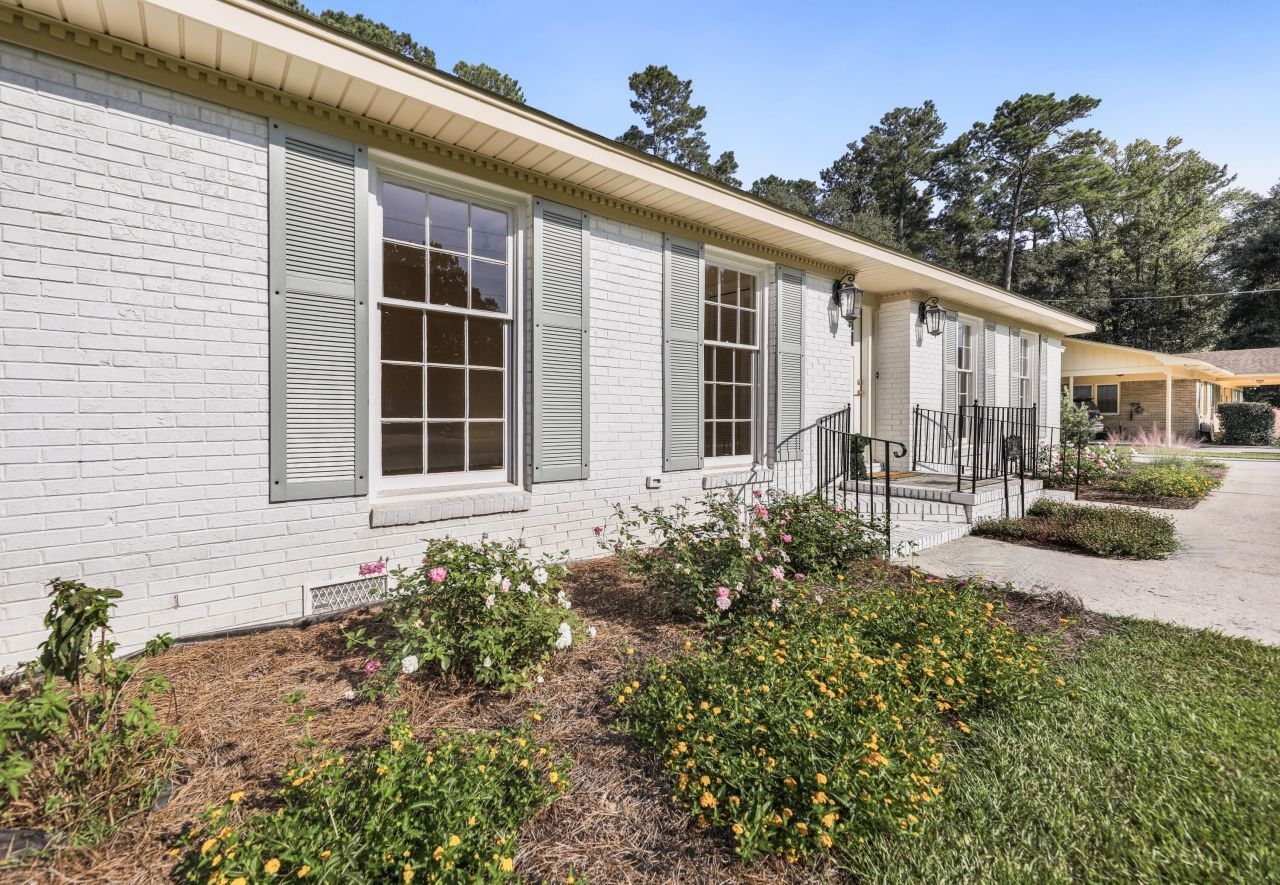 122 Pinewood Drive Photo 2