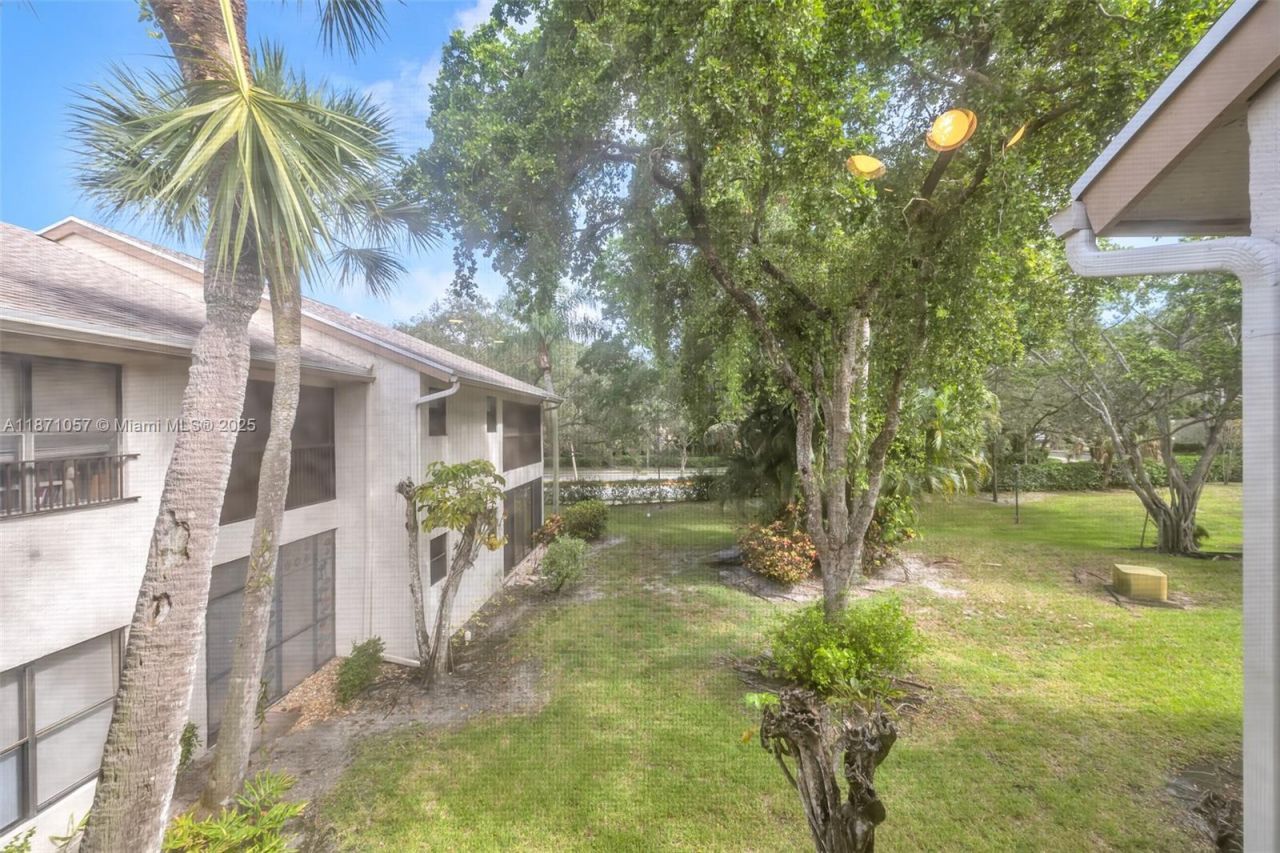 4514 NW 20th St, Unit 477, Coconut Creek, FL 33066 Photo
