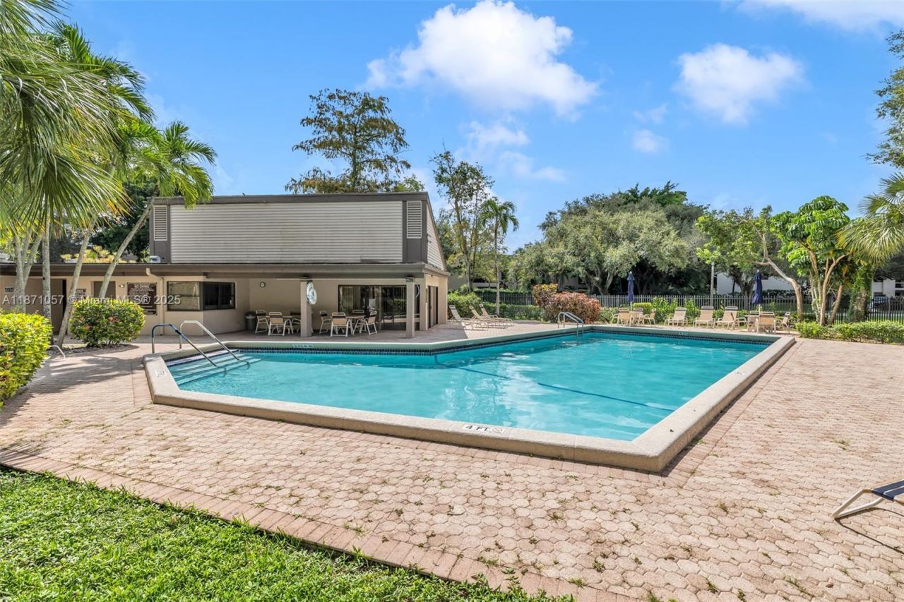 4514 NW 20th St, Unit 477, Coconut Creek, FL 33066 Photo