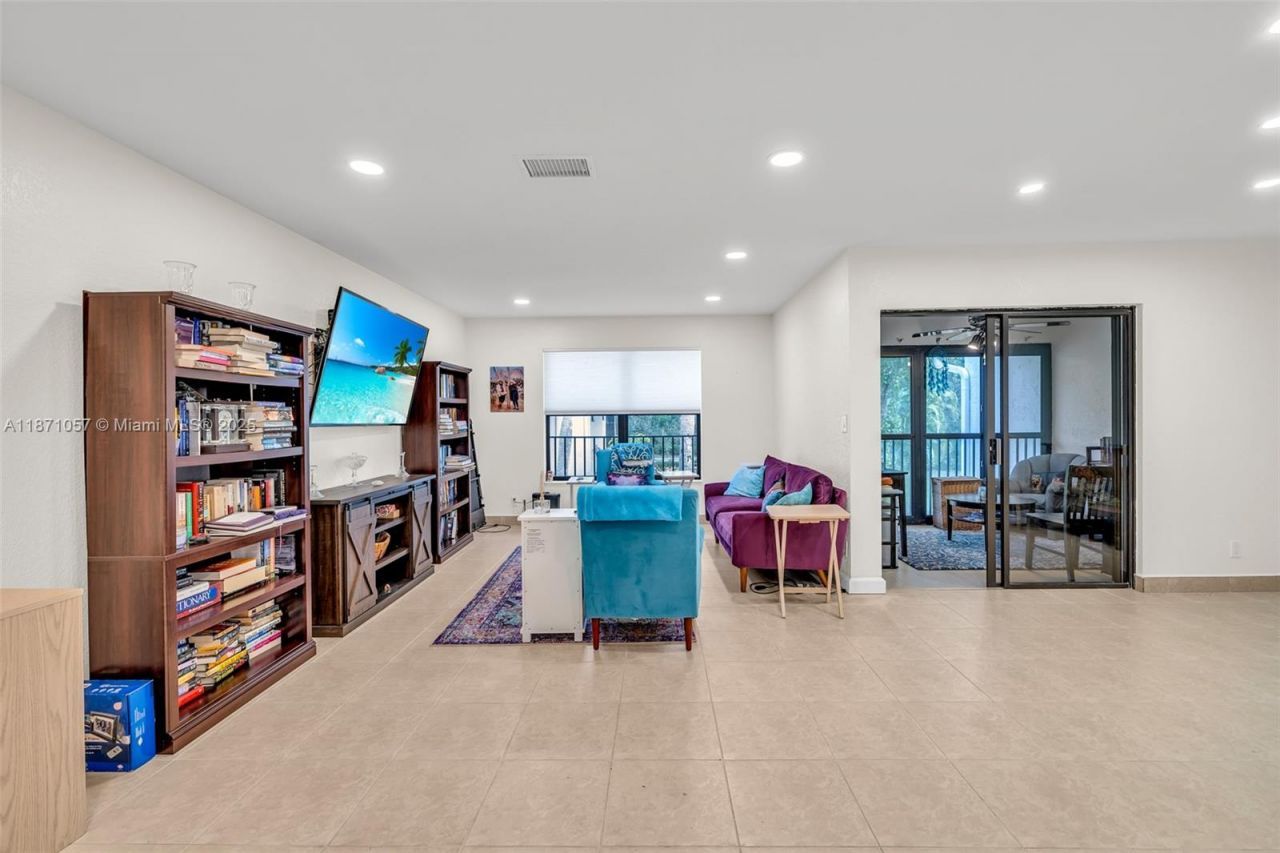 4514 NW 20th St, Unit 477, Coconut Creek, FL 33066 Photo