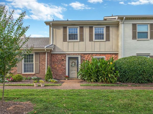 1011 Murfreesboro Rd, Unit B2, Franklin, TN 37064