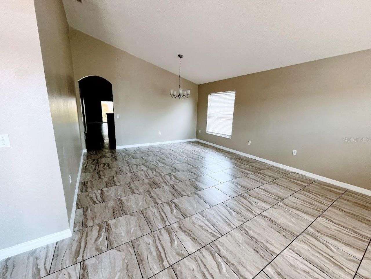 246 Queen Mary Drive, Davenport, FL 33837 Photo